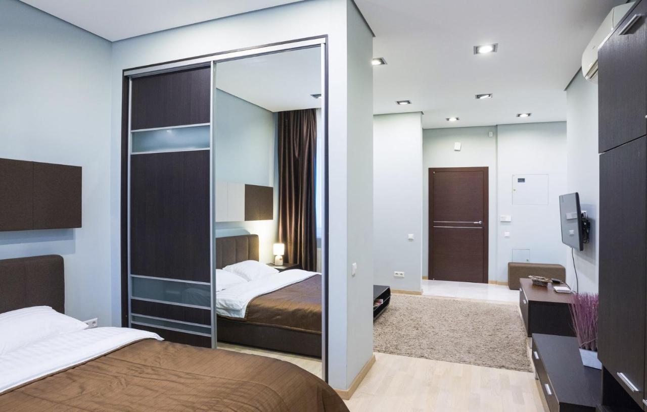Navit Apartments With Breakfast, Near The Railway Station, The City Center And The Park Kiev Luaran gambar